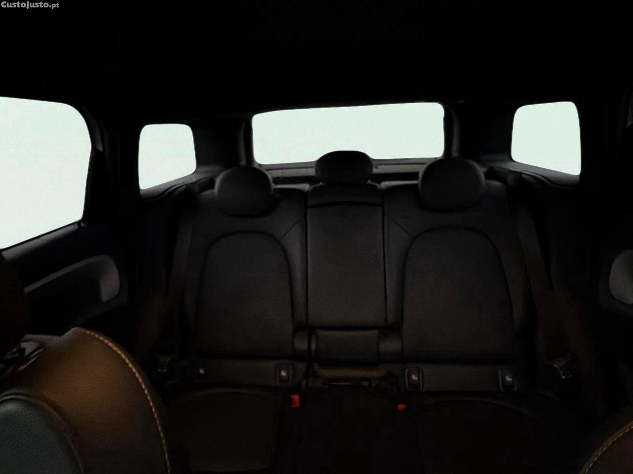 MINI Countryman Cooper D Auto — fotografia 5