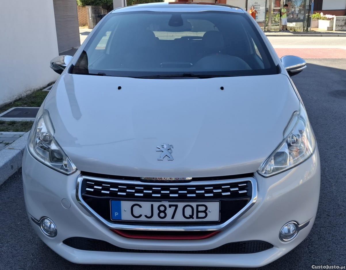 Peugeot 208 GTI 200cv — photo 3