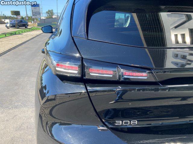 Peugeot 308 1.2 PureTech Allure — fotografia 20