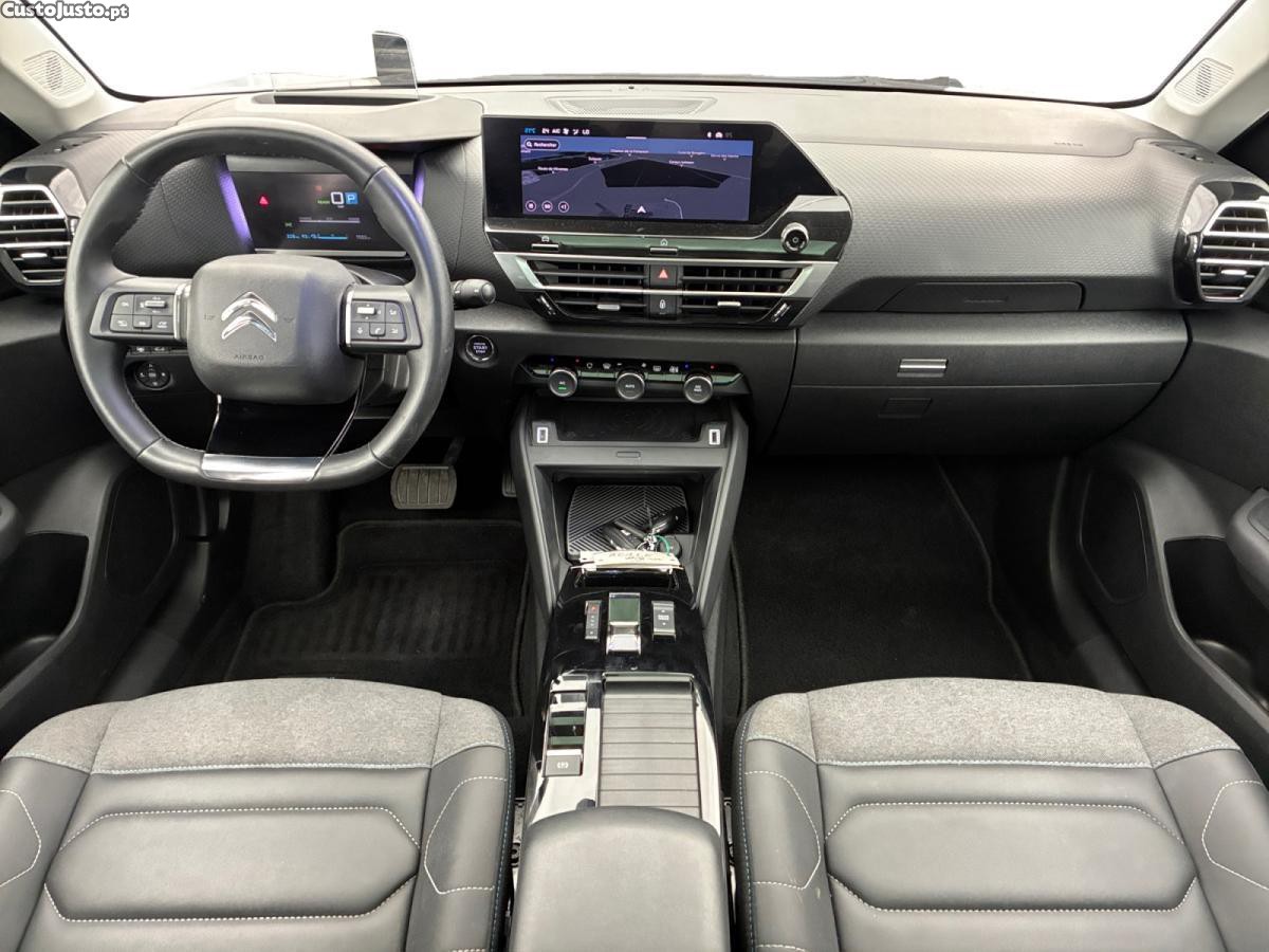 Citroën e-C4 50 kWh Shine — fotografia 9