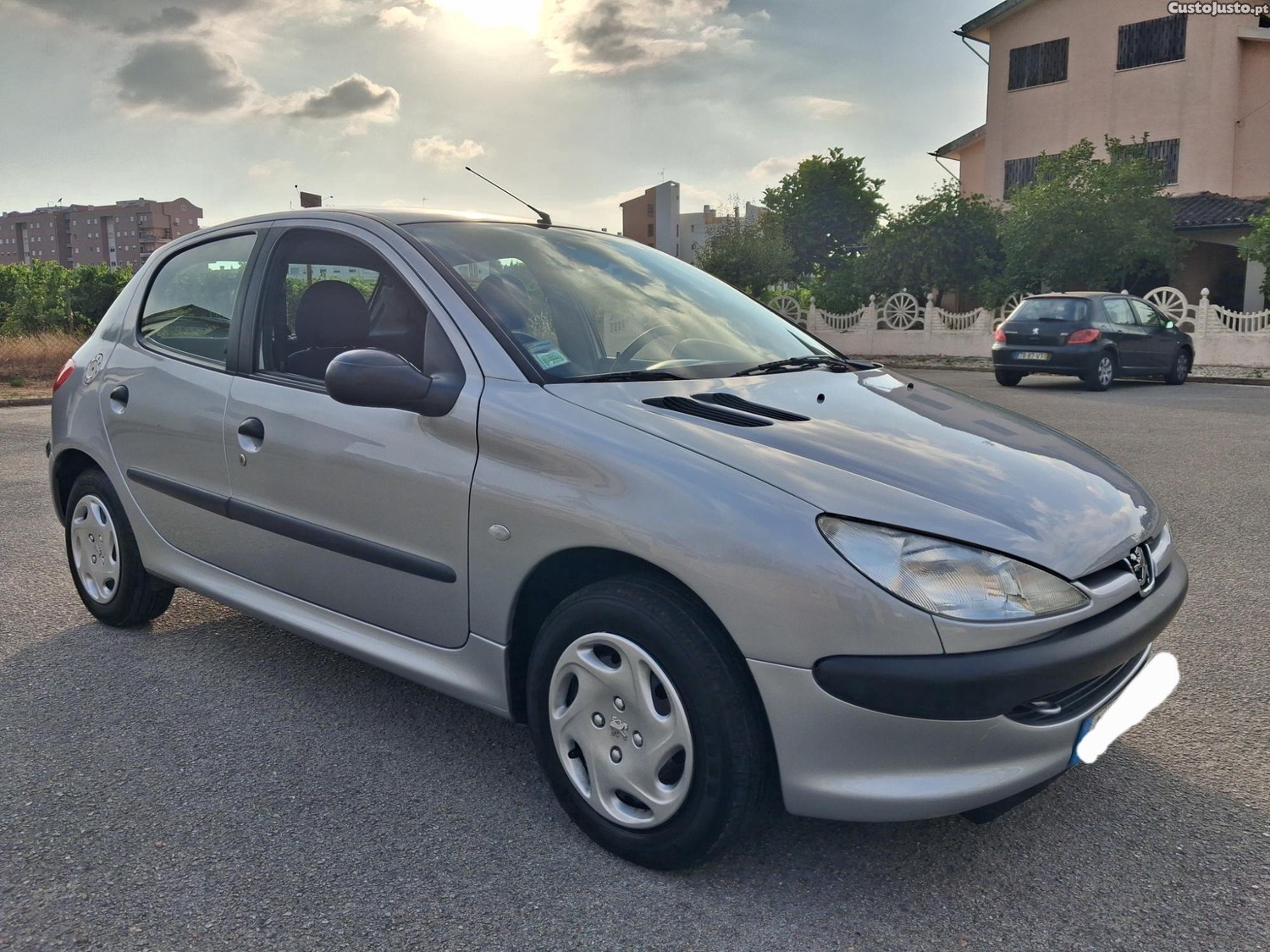 Peugeot 206 1.1 XR — fotografia 10