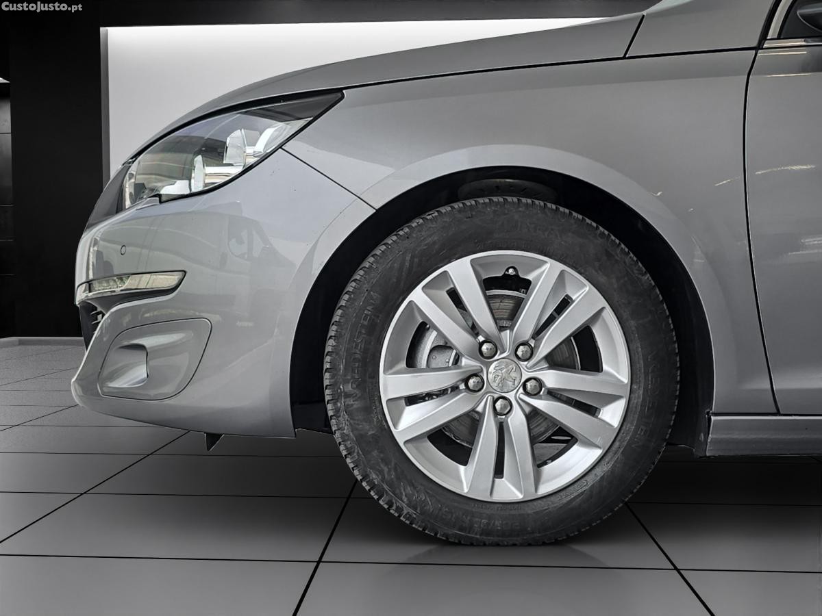 Peugeot 308 1.6 BlueHDi Allure F — fotografia 9