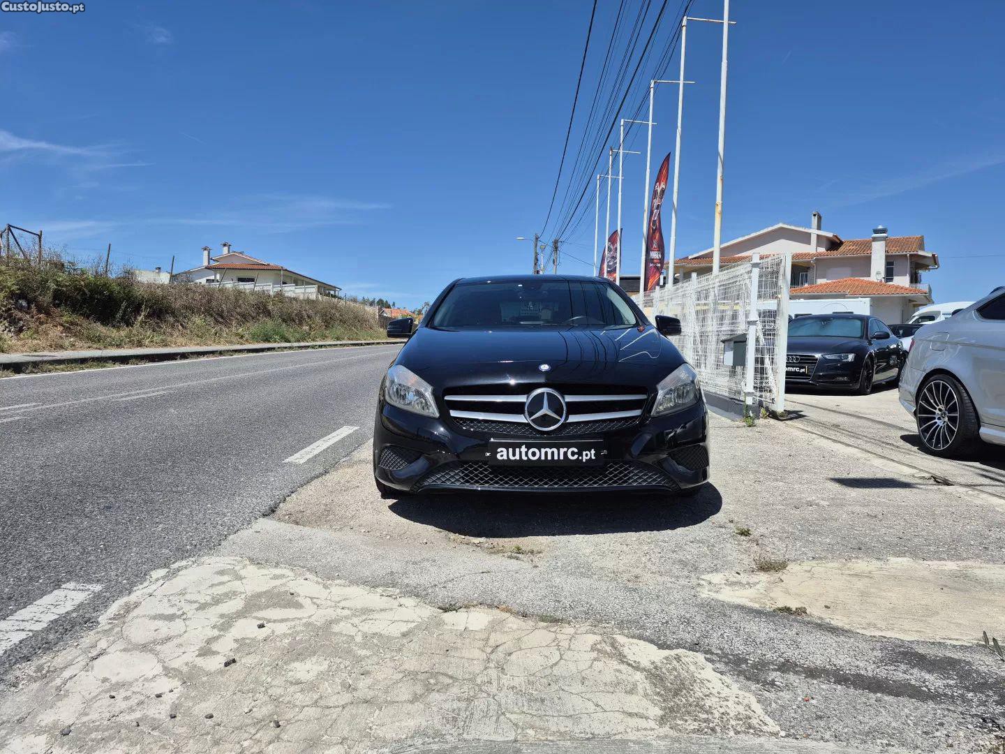 Mercedes-Benz A 180 D amg line — fotografia 21