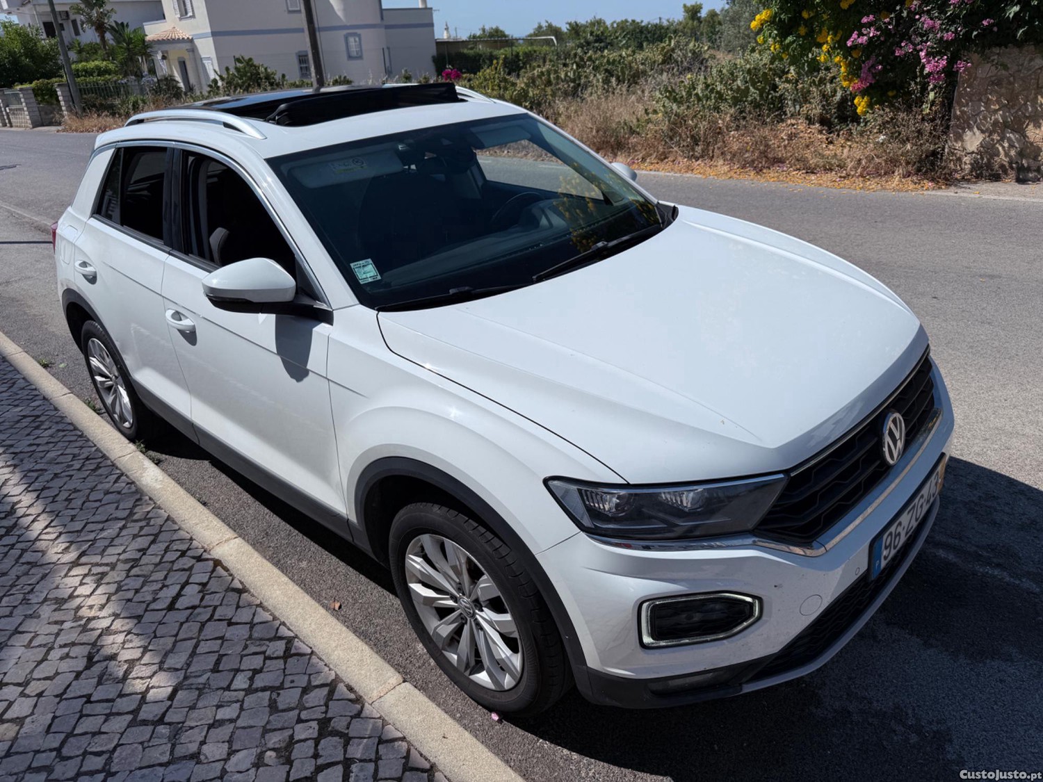 Volkswagen T-Roc Roc — fotografia 2