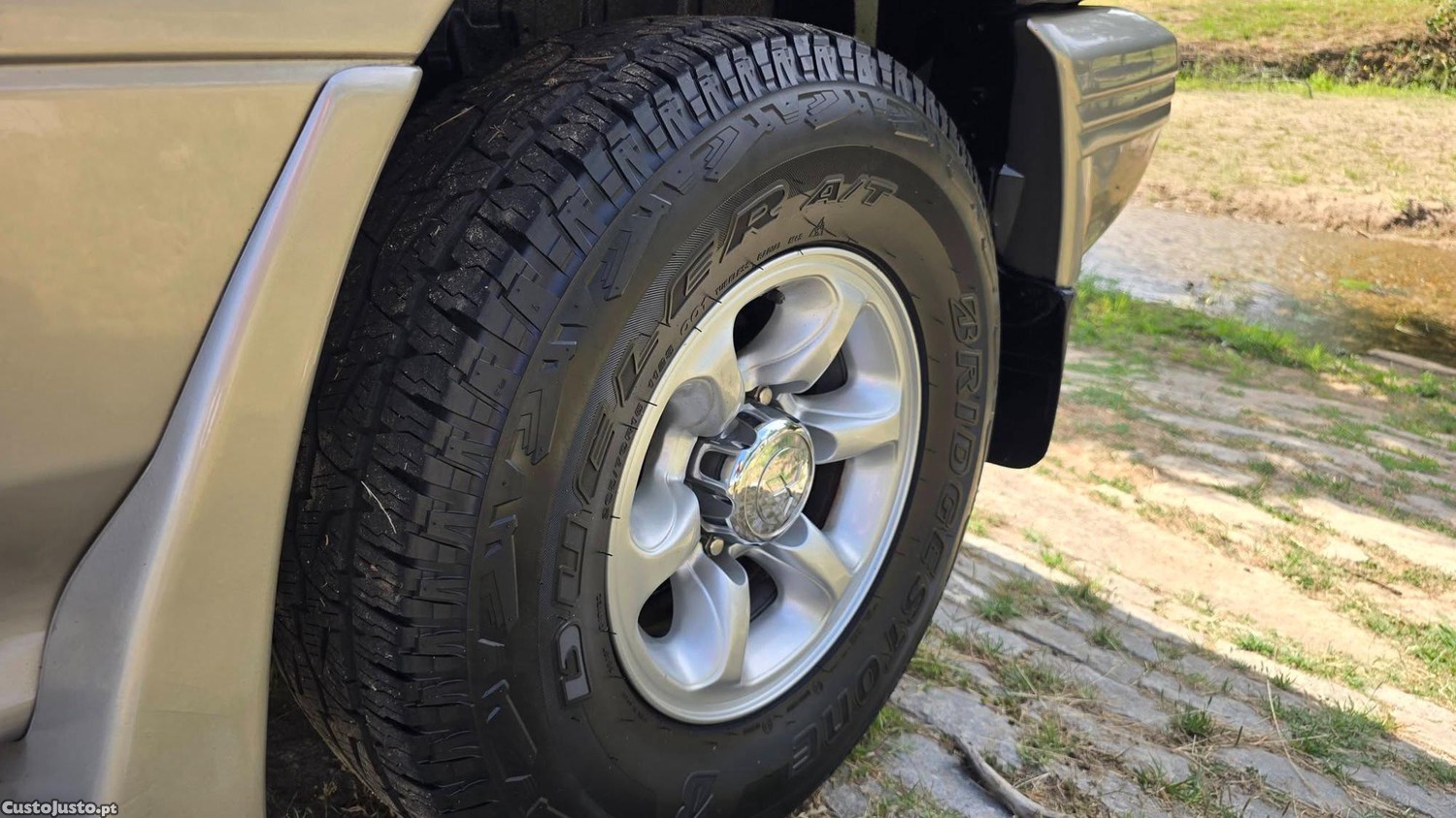 Mitsubishi Pajero 2.8 TD GLS Abas Largas 4x4 — fotografia 4