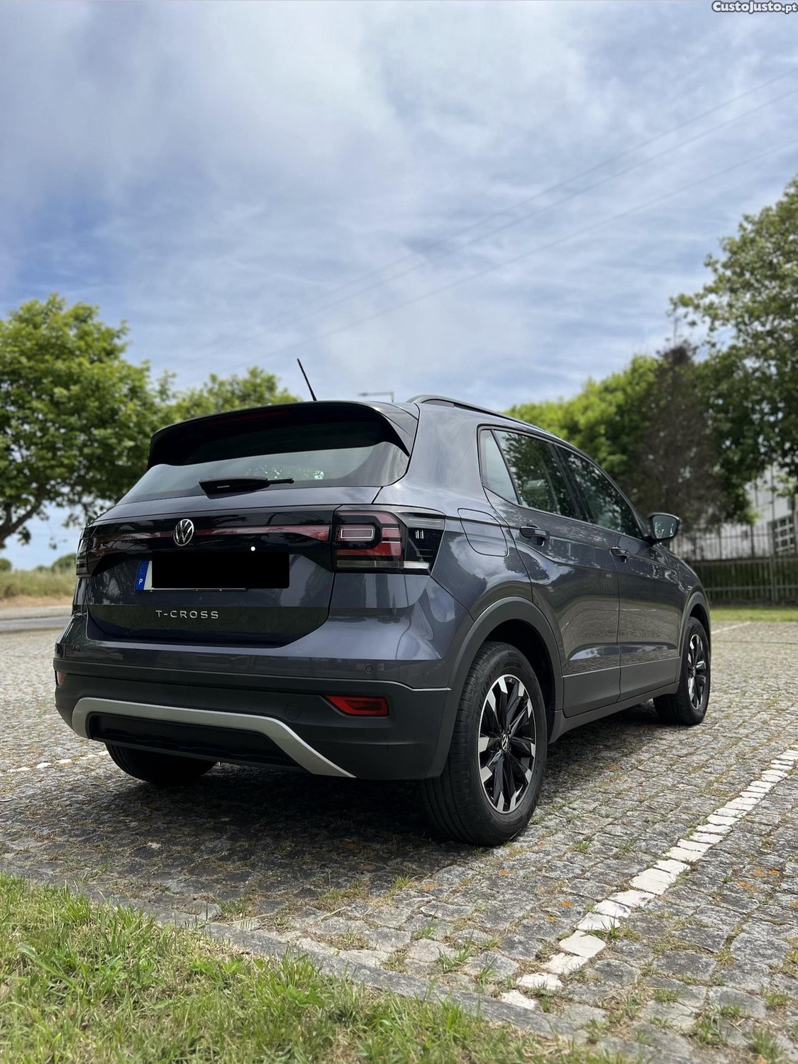 Volkswagen T-Cross 1.0 TSI LIFE — fotografia 5