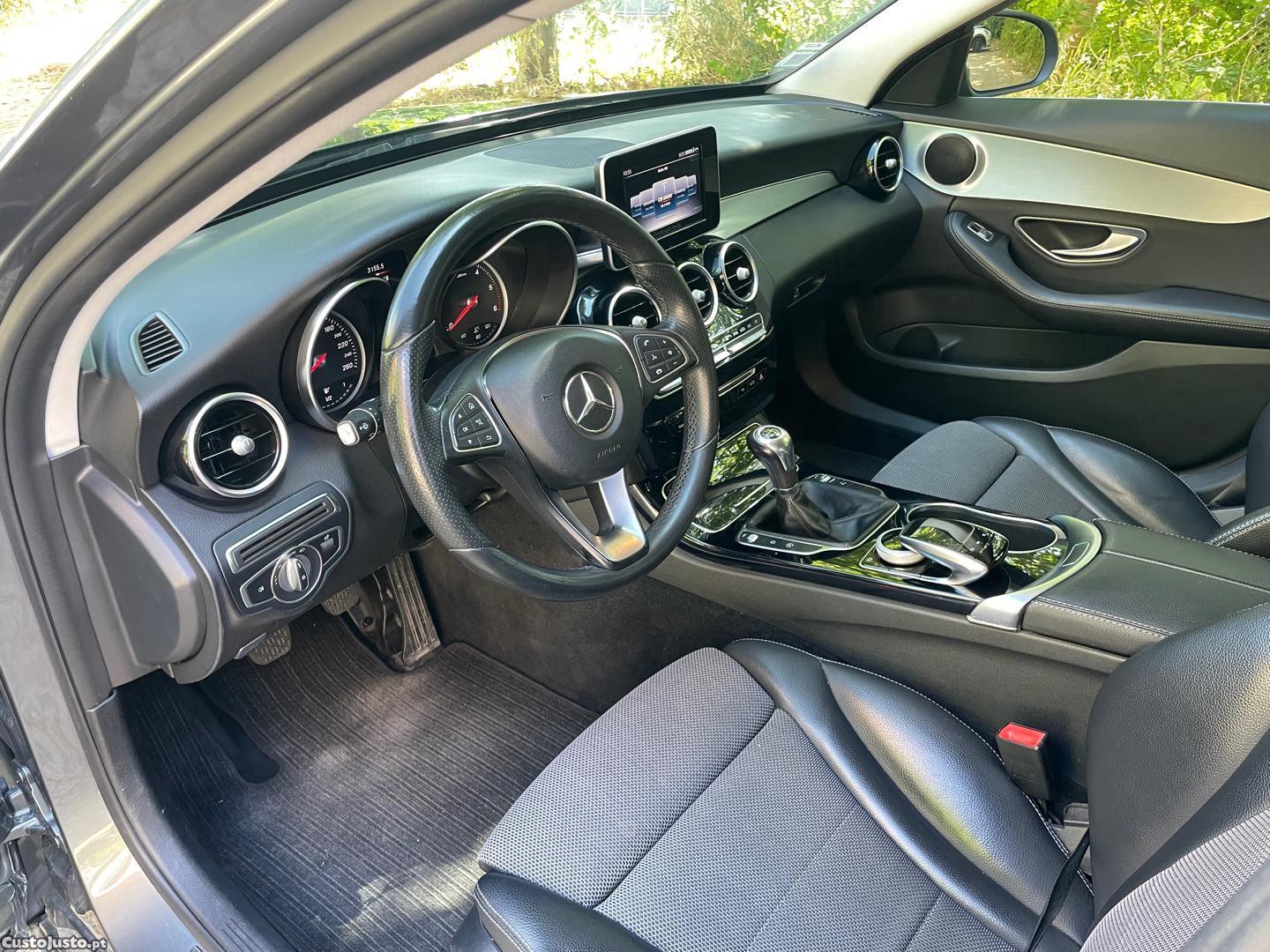 Mercedes-Benz C 200 C200d 136cv Avantgarde — fotografia 4