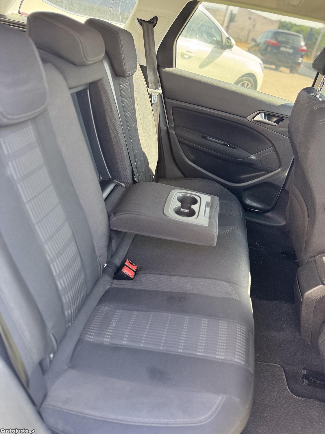 Peugeot 308 Allure THP 1.2 130CV — fotografia 7