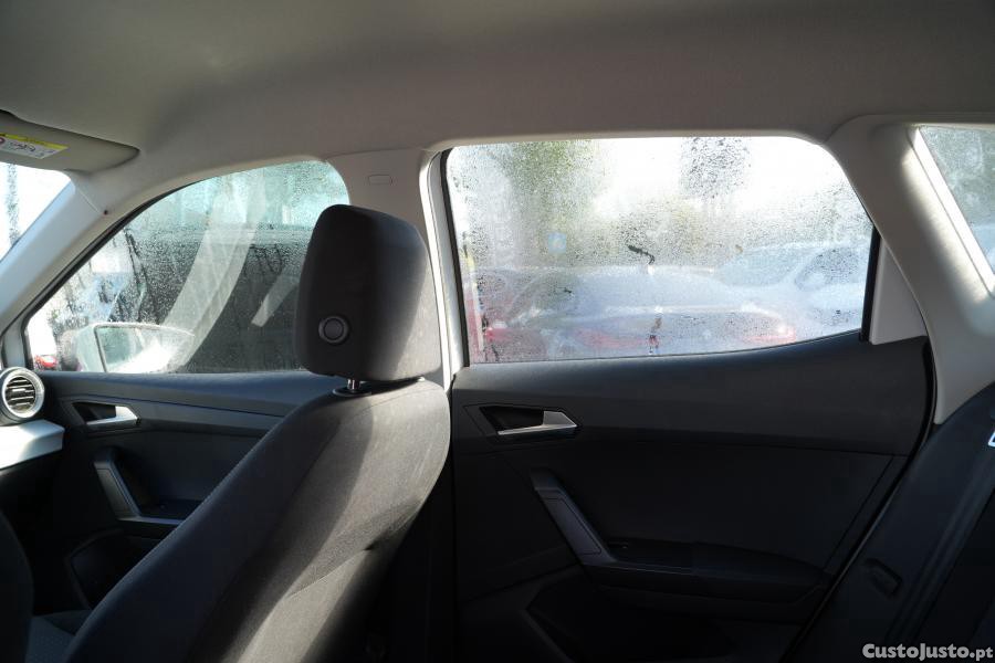 SEAT Arona 1.0 TSI Style — fotografia 13