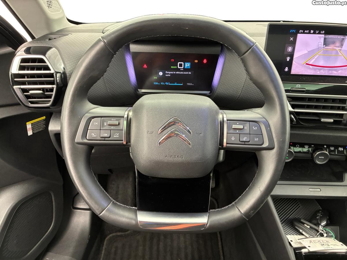 Citroën e-C4 50 kWh Shine — fotografia 8