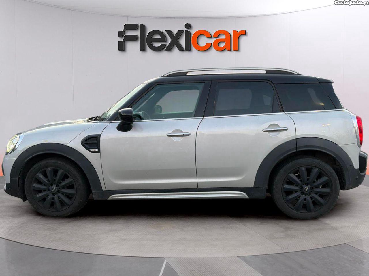 MINI Countryman Cooper D Auto — fotografia 13
