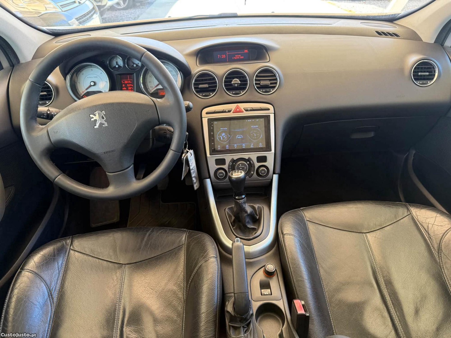 Peugeot 308 1.6 HDI Exclusive Panorâmico. — fotografia 7