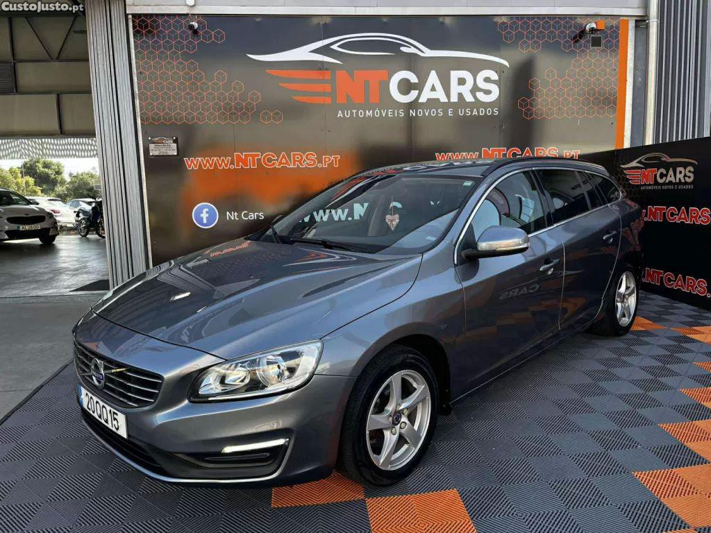 Volvo V60 2.0 d2 momentum drive