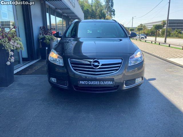 Opel Insignia Sport Tourer 2.0 CDT — fotografia 28