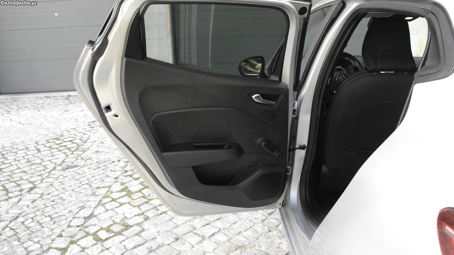 Renault Clio 1.0 TCe Limited — fotografia 5