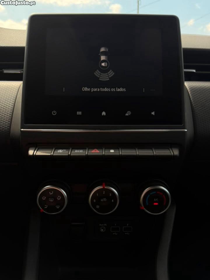 Renault Clio 1.0 TCE Techno Bi-Fuel — fotografia 6
