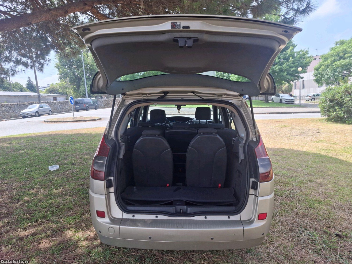 Renault Grand Scénic Expression — fotografia 8