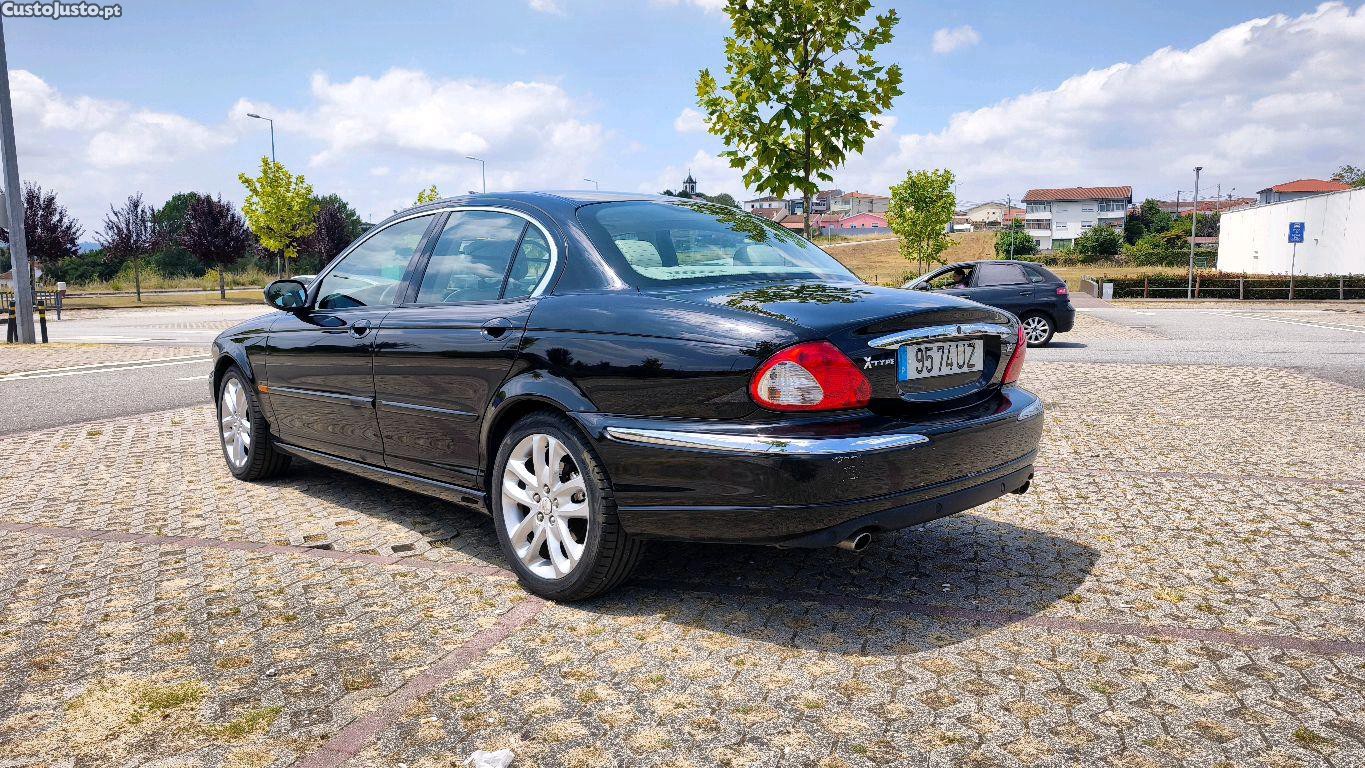 Jaguar X-Type 2.5 V6 AWD — fotografia 9
