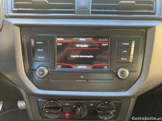 SEAT Ibiza 1.6 TDI Reference — fotografia 11