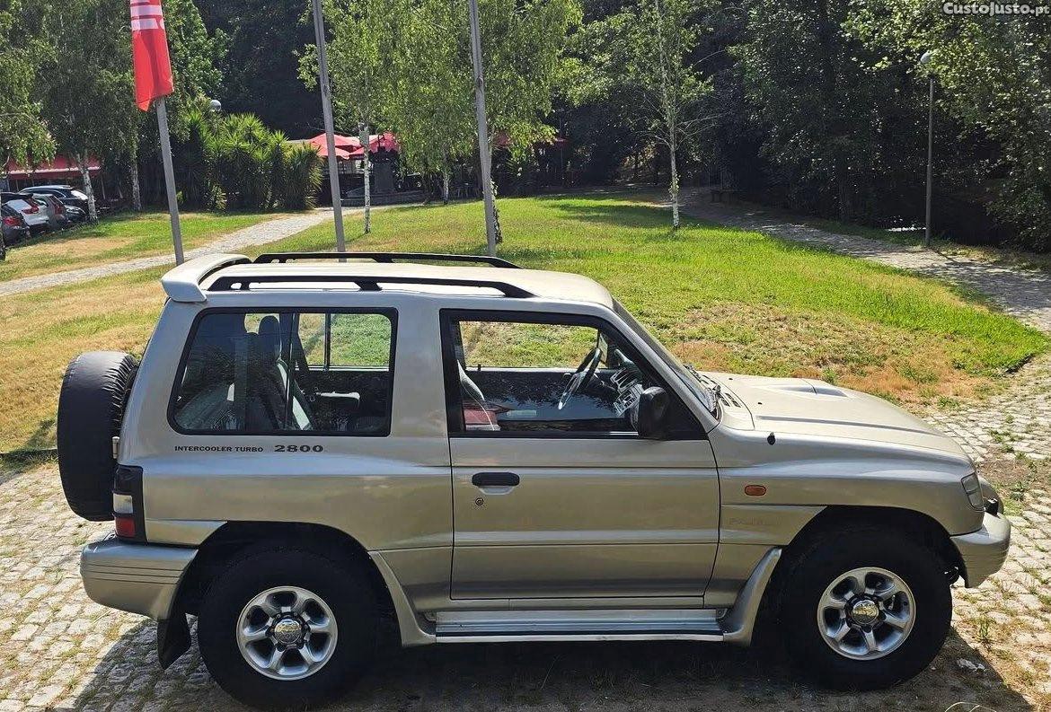 Mitsubishi Pajero 2.8 TD GLS Abas Largas 4x4 — fotografia 7