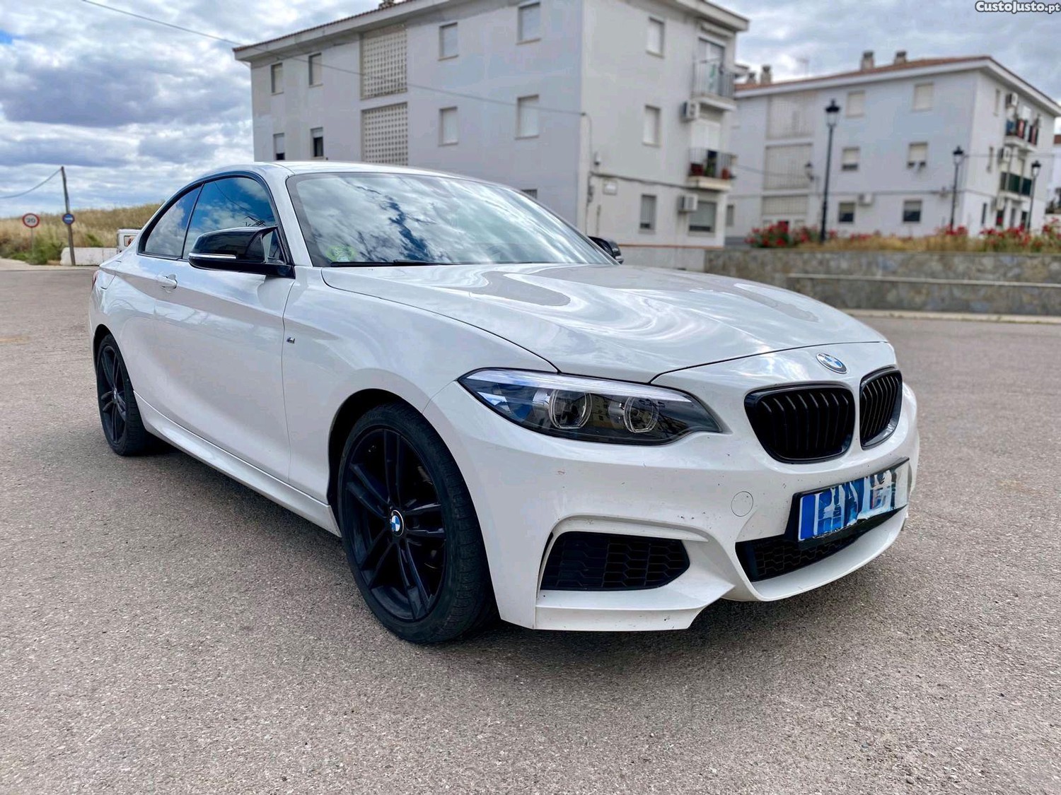 BMW 218 i Coupé 1.5i 136 cv — fotografia 9