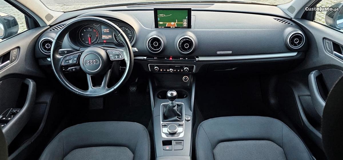 Audi A3 Limousine 1.6TDi Sport — fotografia 6