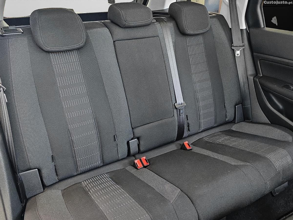Peugeot 308 1.6 BlueHDi Allure F — fotografia 7