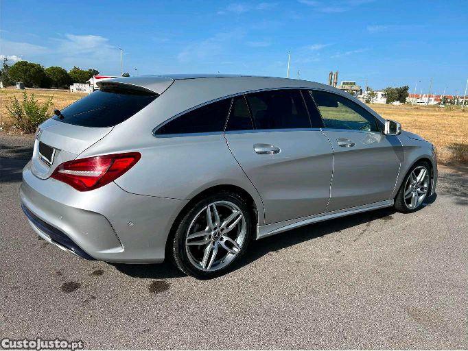 Mercedes-Benz CLA 180 Shooting Break AMG Line Pack Night — fotografia 9