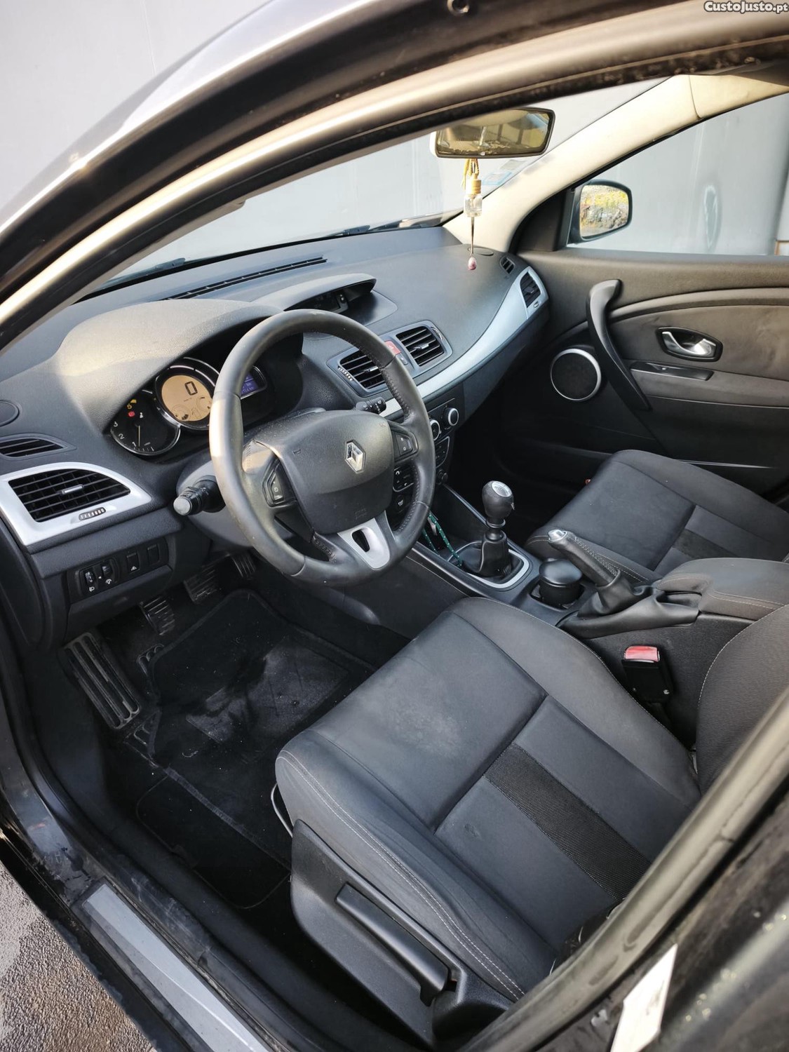 Renault Mégane 1.5 DCI — fotografia 11