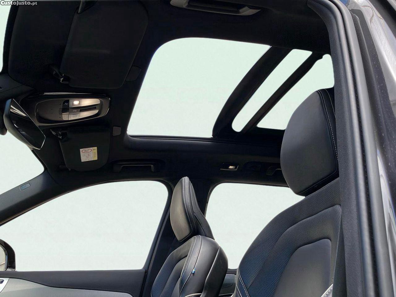 Volvo XC 90 2.0 T8 PHEV Ultimate Dark AWD — fotografia 3