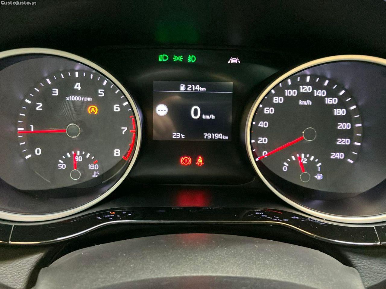 Kia Ceed 1.0 T-GDI GT Line — fotografia 14