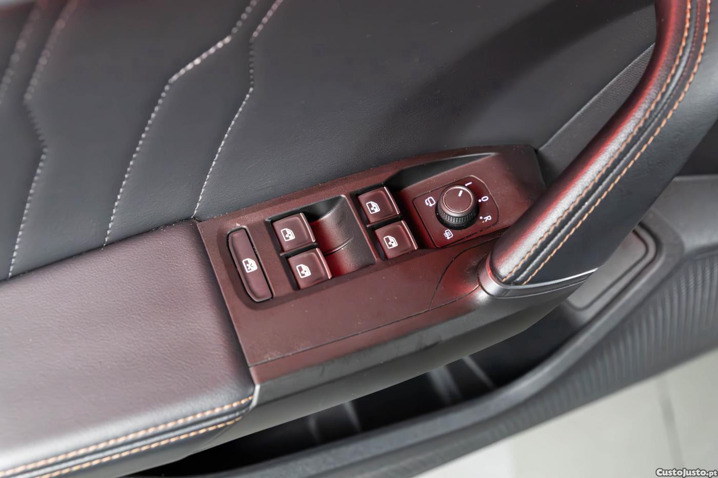CUPRA Formentor 1.4 e-Hybrid DSG VZ — fotografia 3