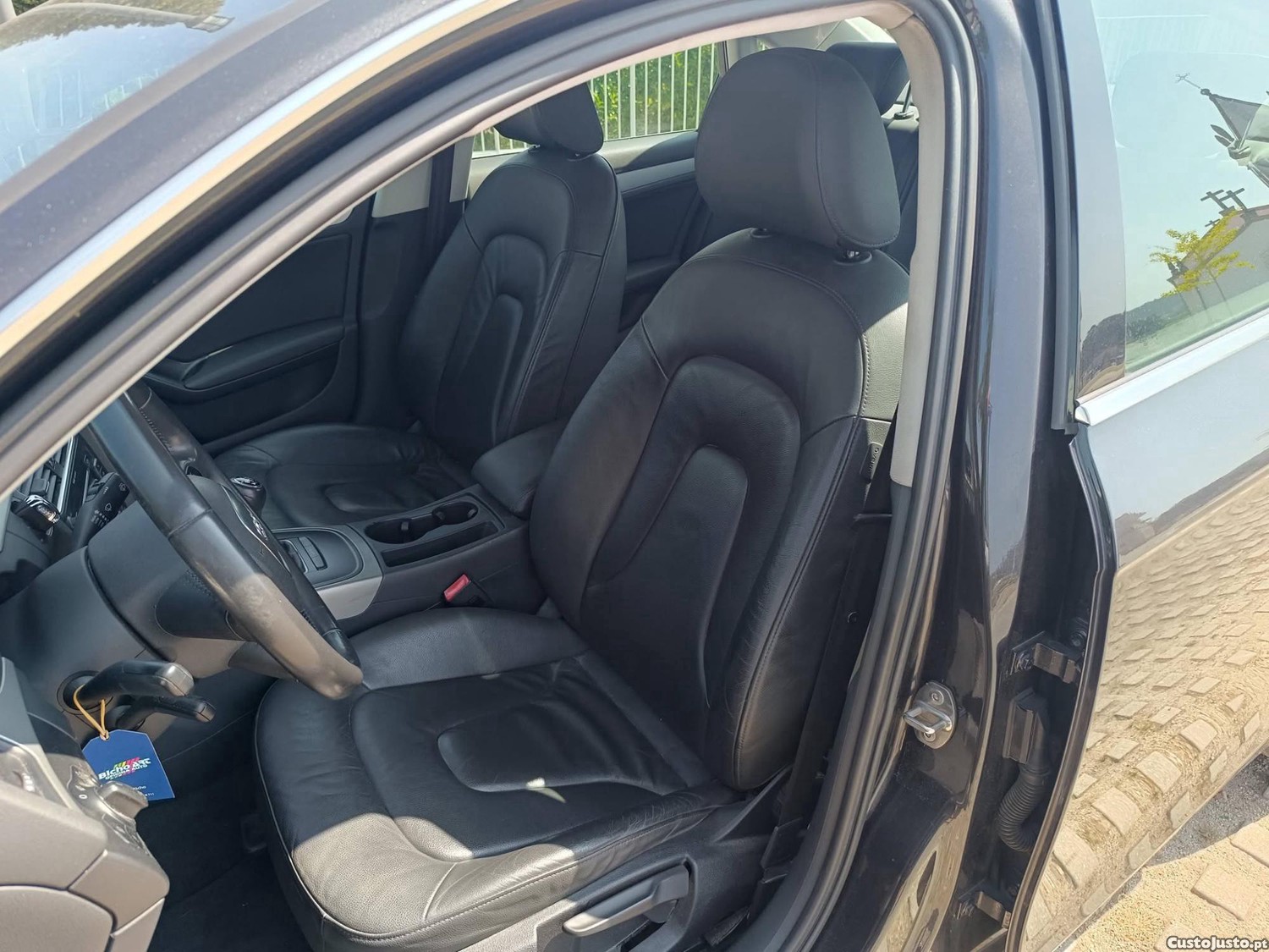 Audi A4 2.0 TDI Apenas 131 mil km Nacional — fotografia 9