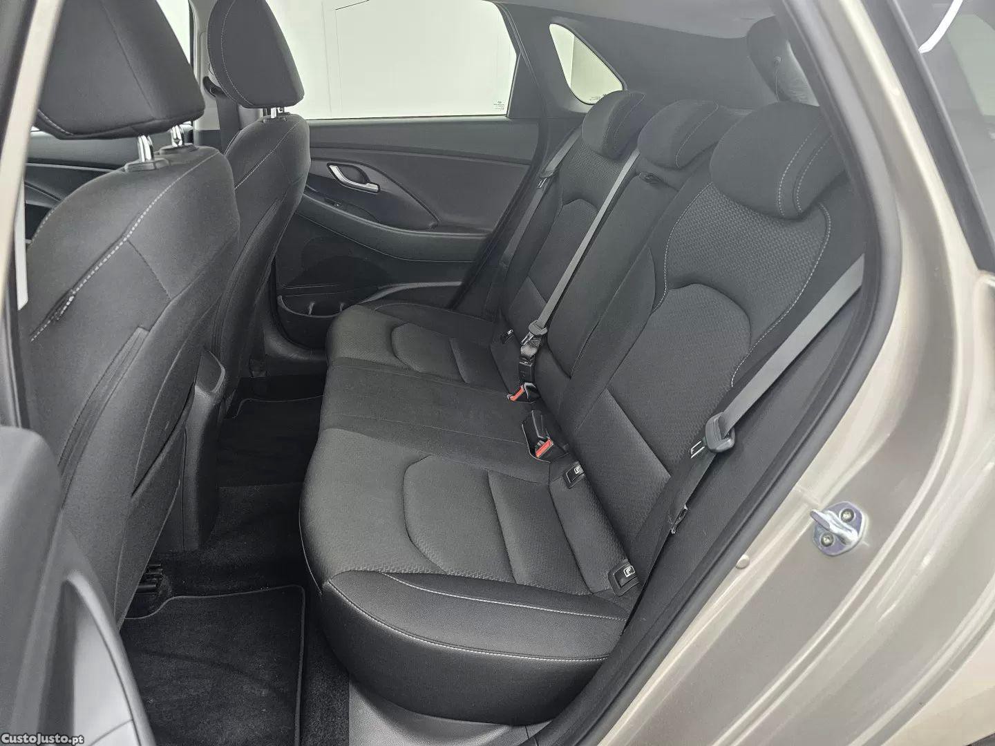 Hyundai i30 1.0 t-gdi style — fotografia 11