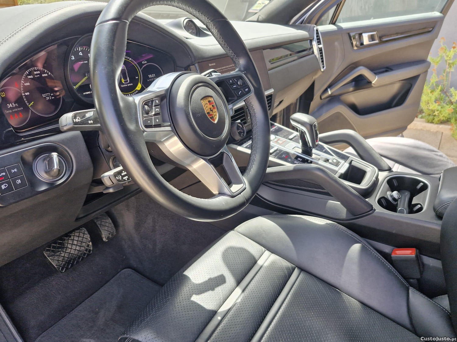 Porsche Cayenne E-Hybrid — fotografia 6