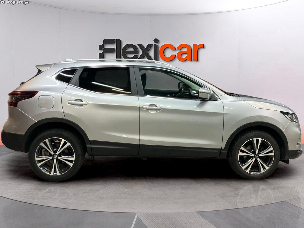 Nissan Qashqai 1.3 DIG-T N-Connecta J18 — fotografia 23