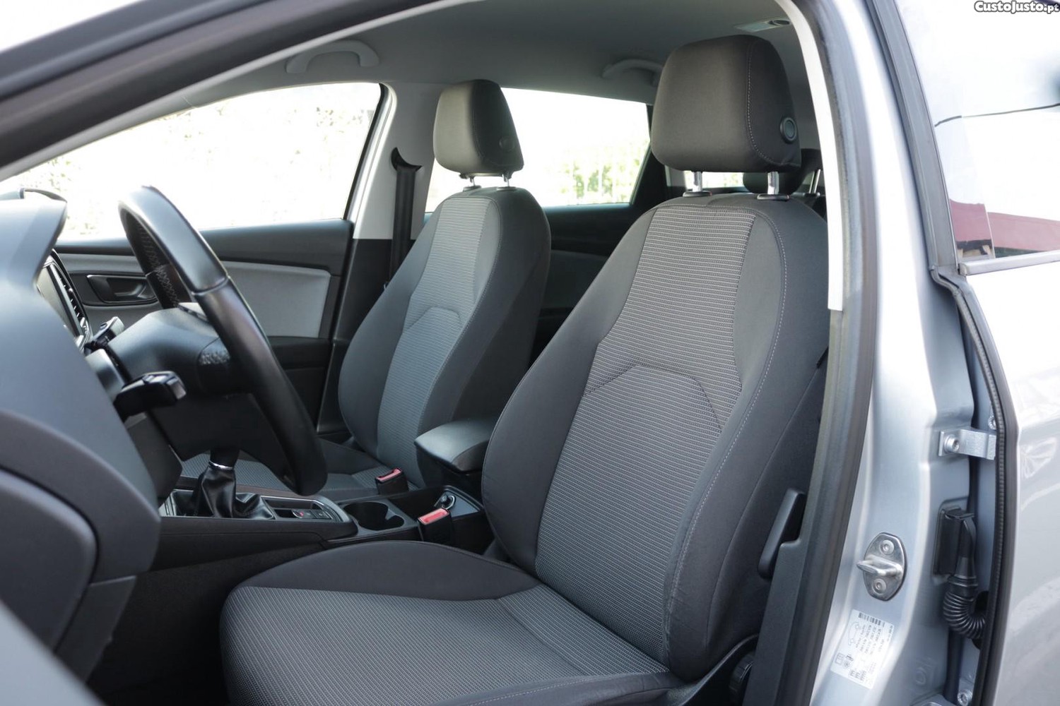 SEAT Leon ST 1.0 TSI Style 115cv — fotografia 40