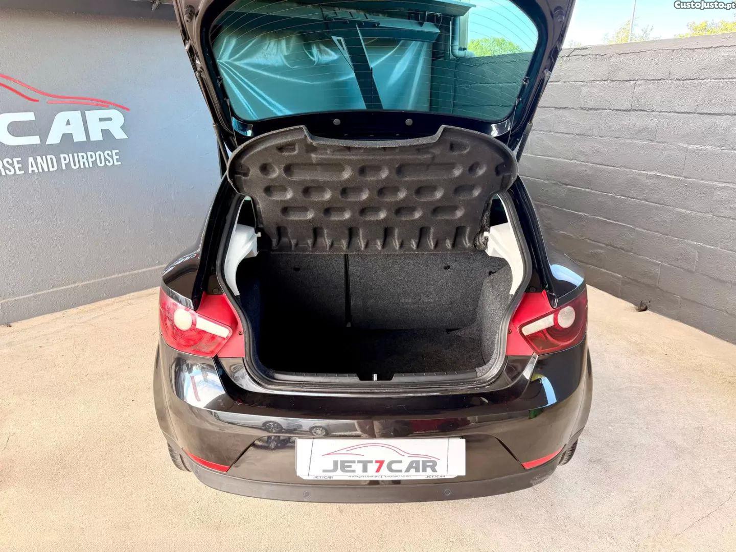 SEAT Ibiza 1.6 tdi sport dpf — fotografia 9