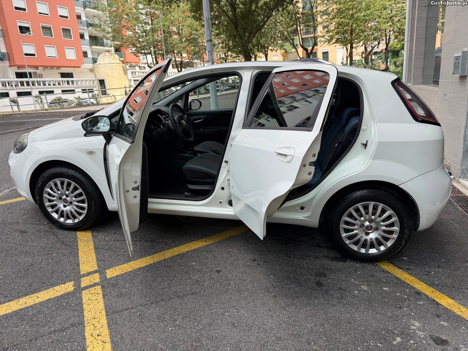 Fiat Punto 1.3 M-jet 4Fleet Start&Stop — fotografia 19