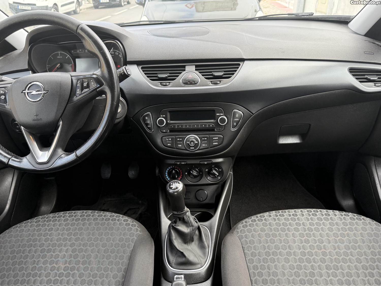 Opel Corsa 1.3 cdti 95 cv — fotografia 2