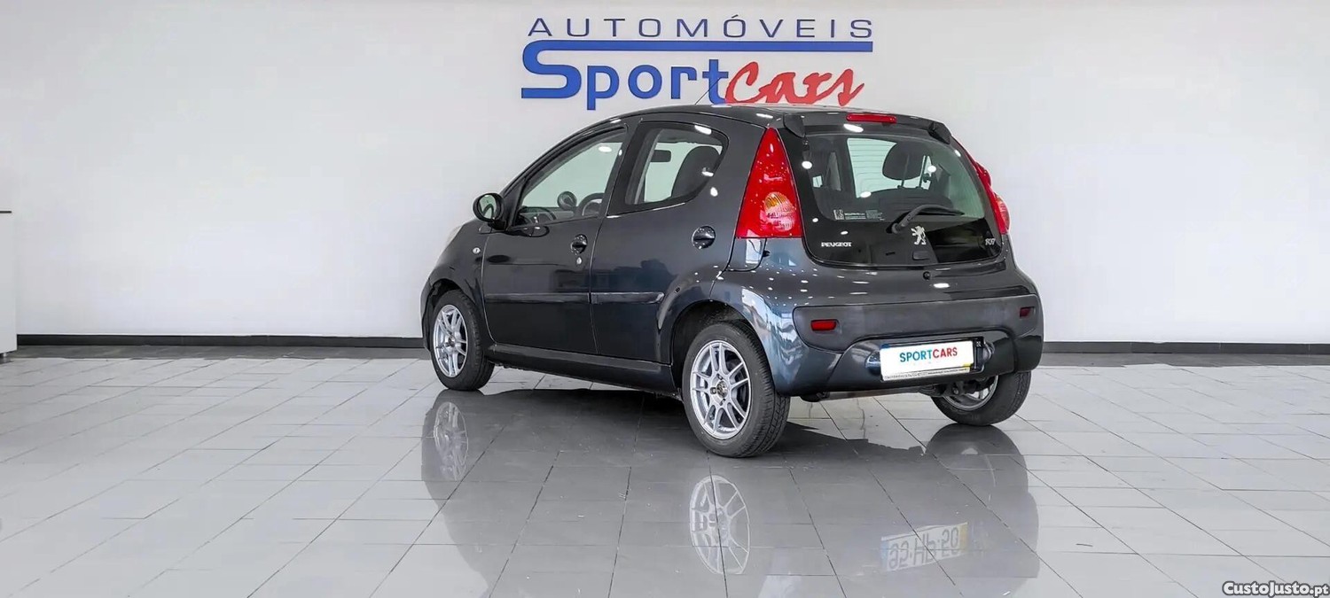 Peugeot 107 Outro — fotografia 18