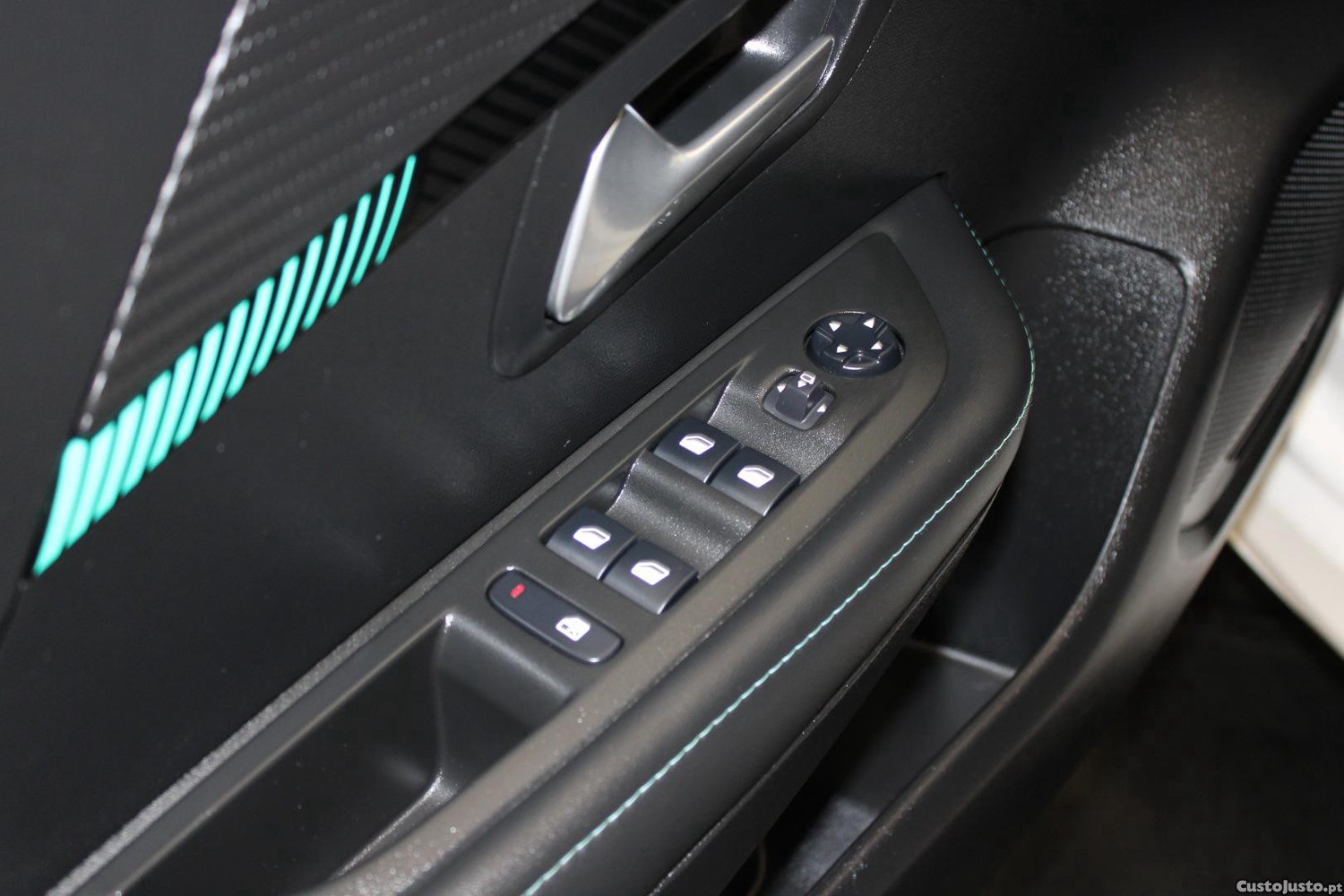 Peugeot e-208 ALLURE PACK (AUTO) — fotografia 3