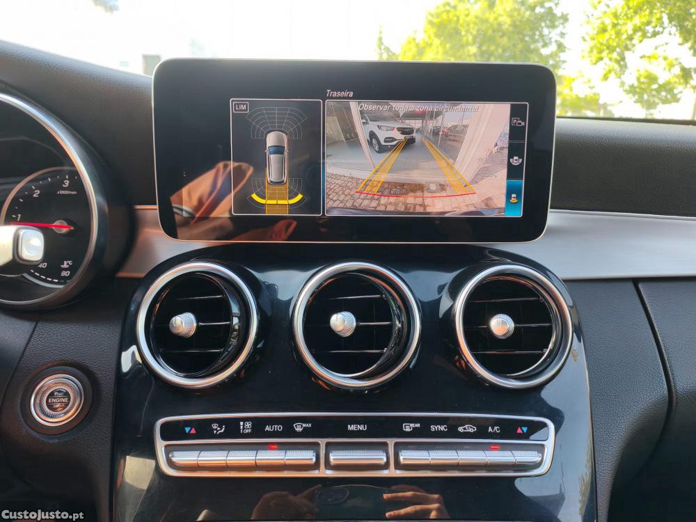 Mercedes-Benz C 220 d AMG Line — fotografia 4
