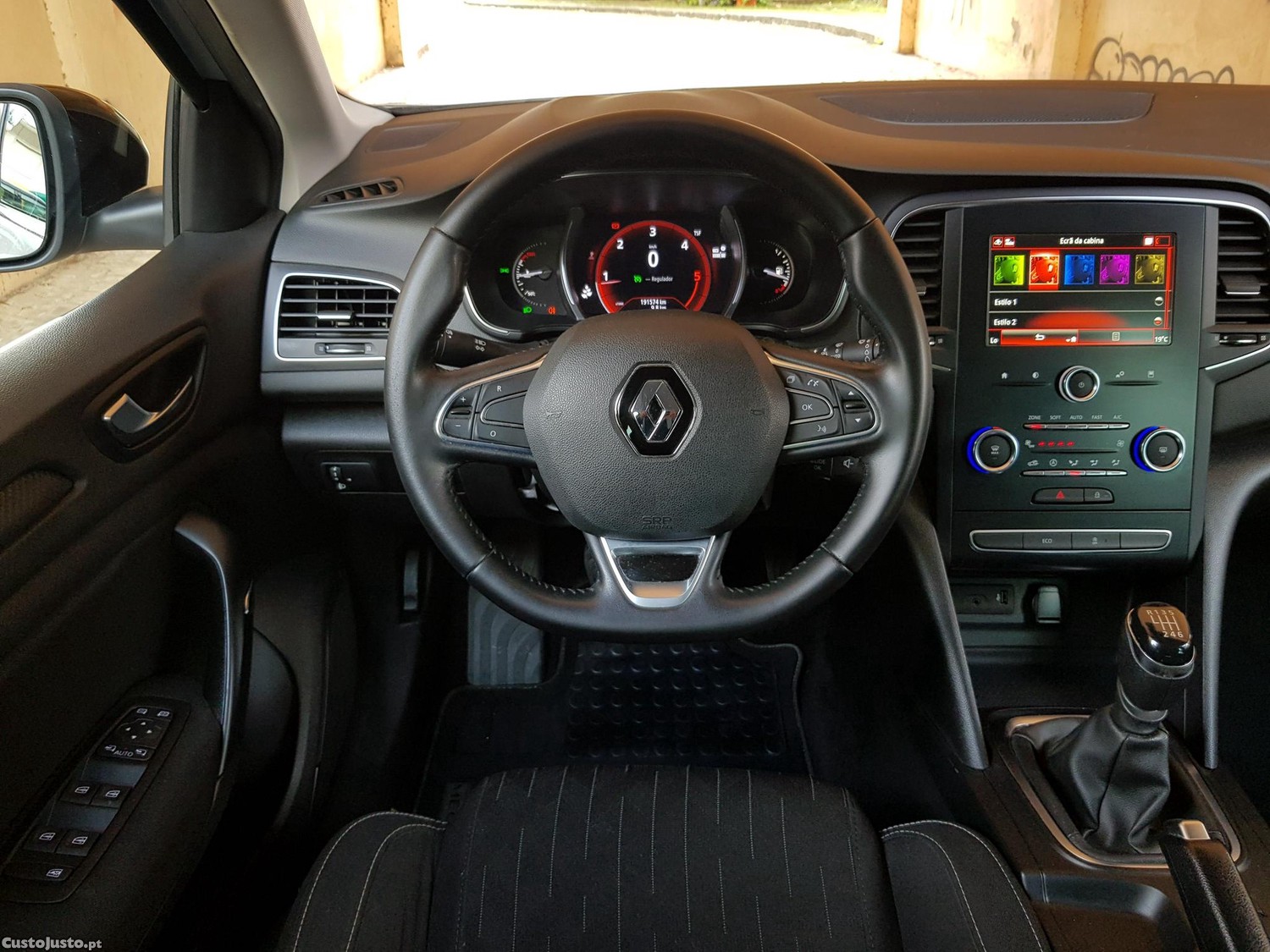 Renault Mégane Sport Tourer 1.5 dCi 115cv Nacional — fotografia 14