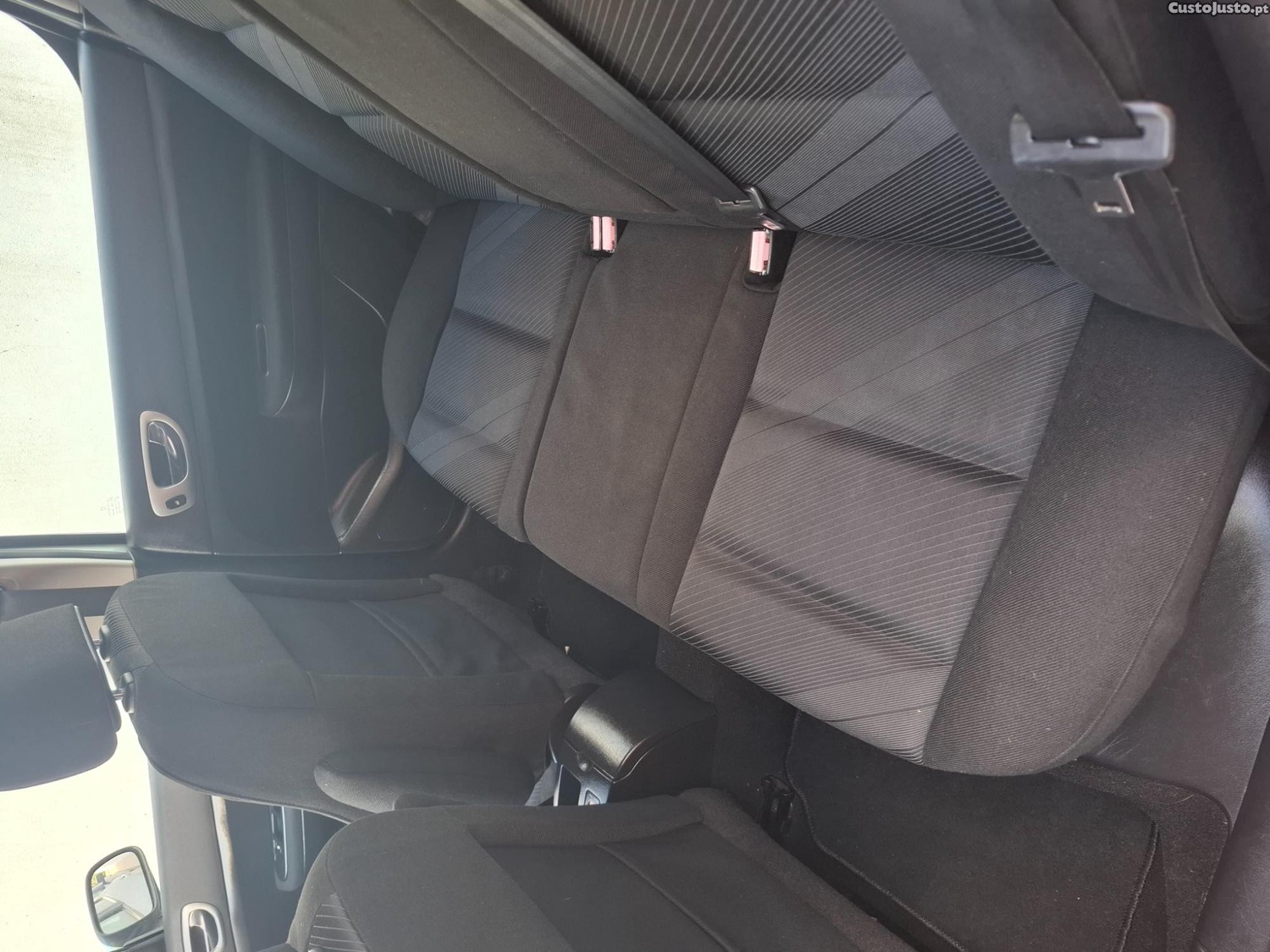Peugeot 307 1600 HDI — fotografia 2