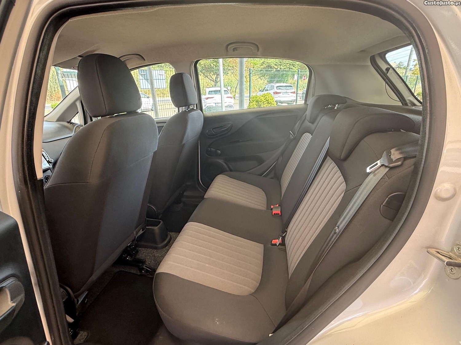 Fiat Punto 1.2 Easy S&S — fotografia 13