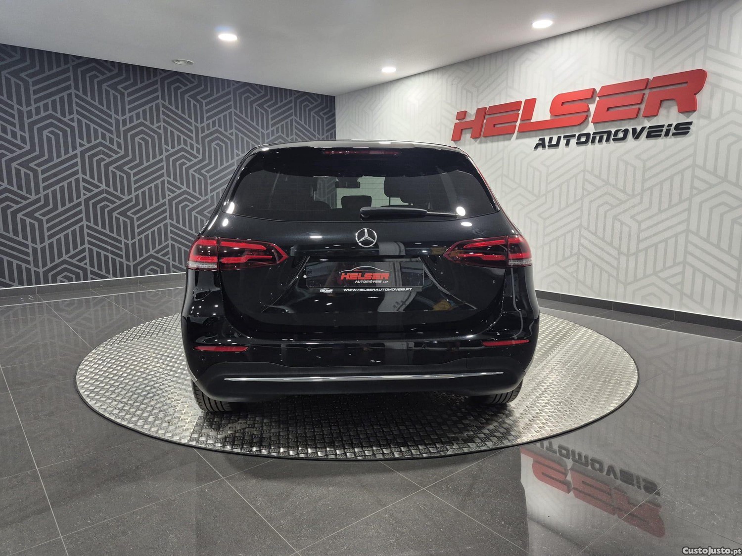 Mercedes-Benz B 180 d Style Plus Aut. — fotografia 7