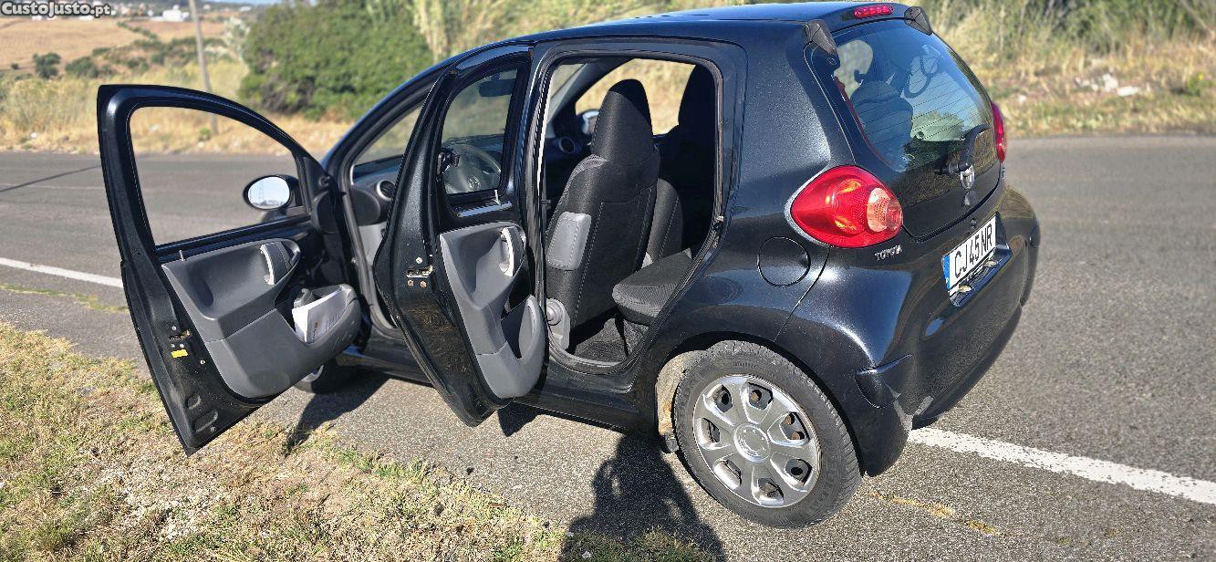 Toyota Aygo 1.0 VVT-I — fotografia 3