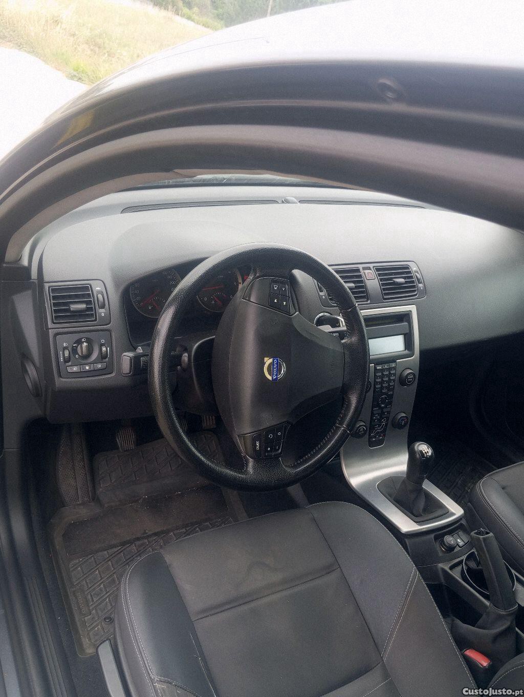 Volvo S40 1.6d — fotografia 3