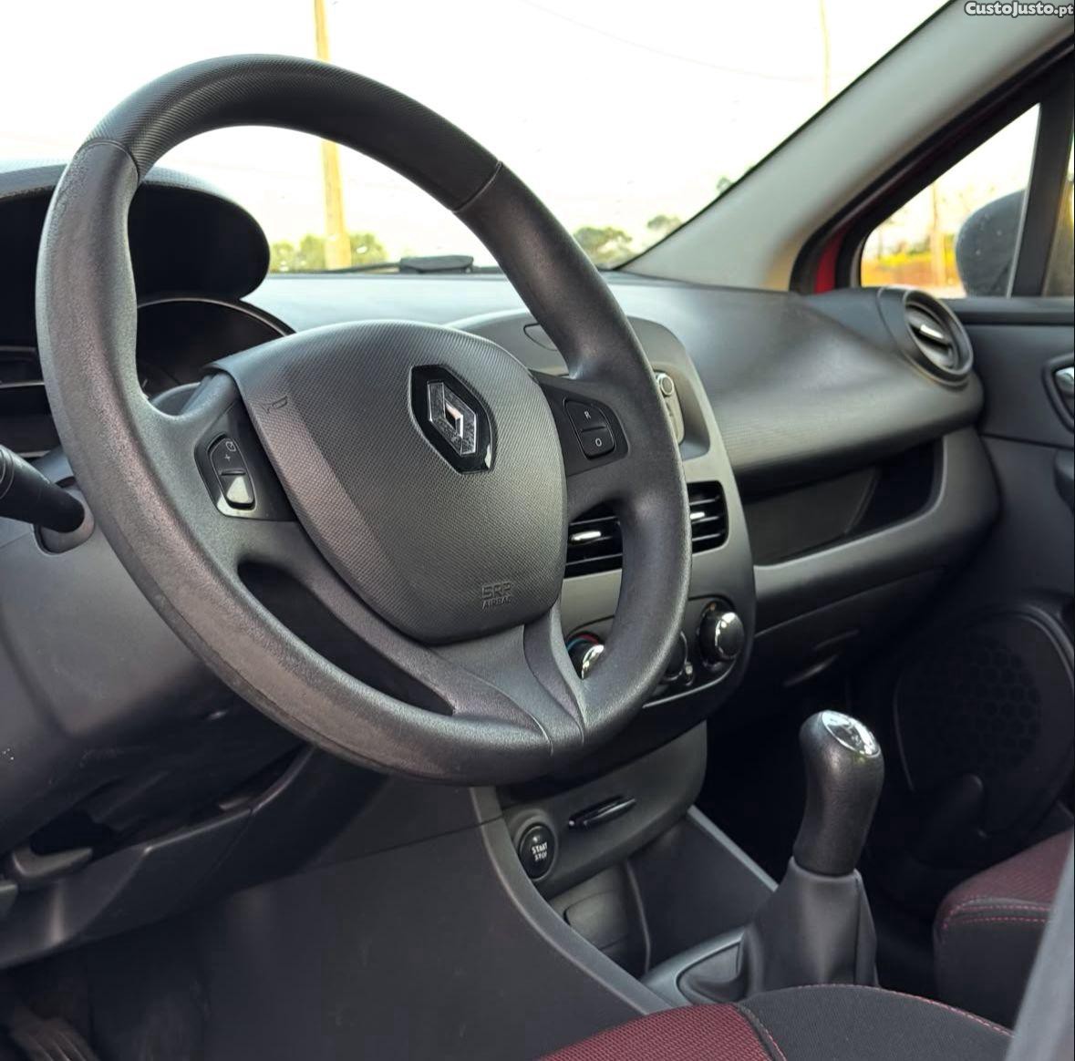 Renault Clio IV — fotografia 3